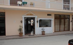 Koronis Hotel